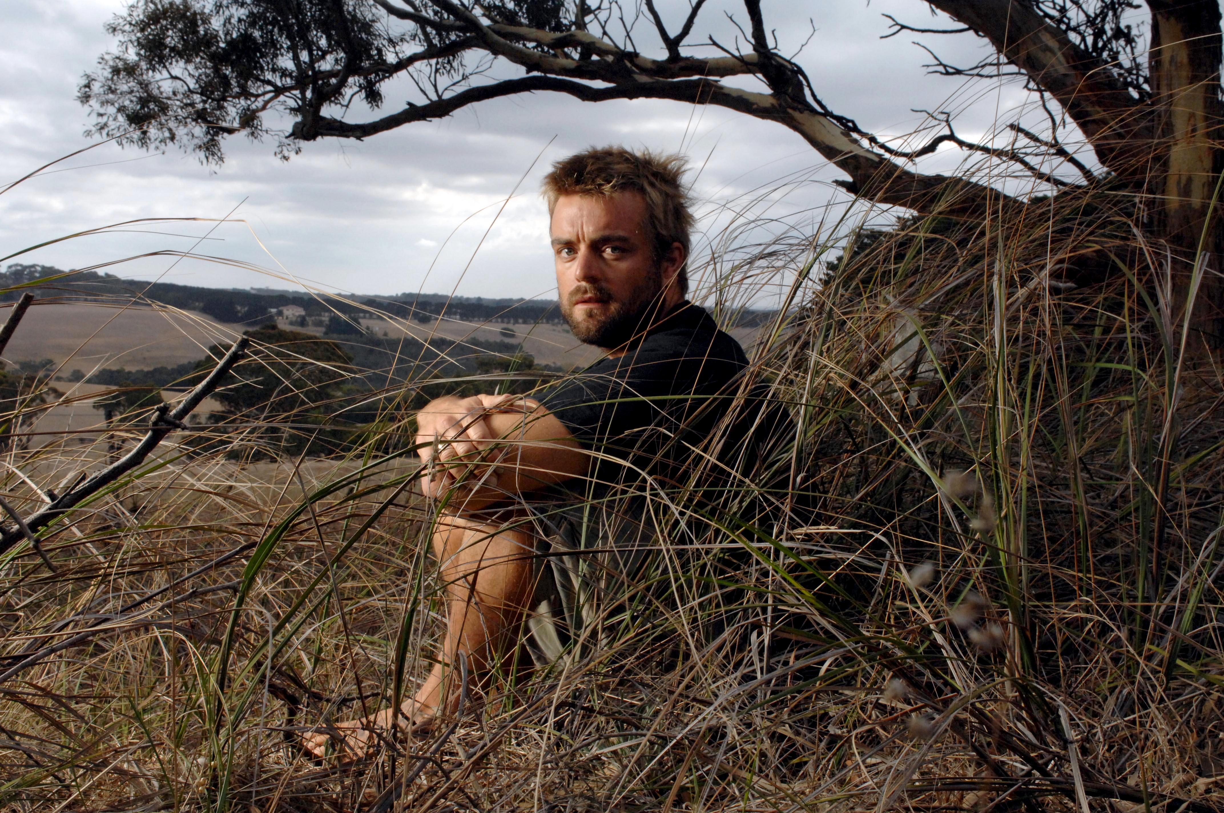 Portraits - ~/Content/Media/Portraits/LDR2_0441.jpg)