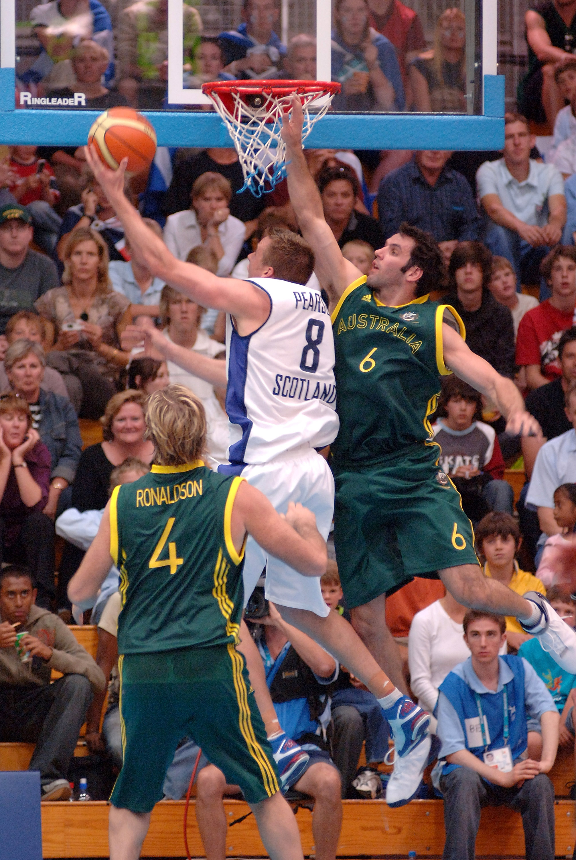 Sport - ~/Content/Media/Sport/P57021474DR010_18th_Commonwe.JPG)